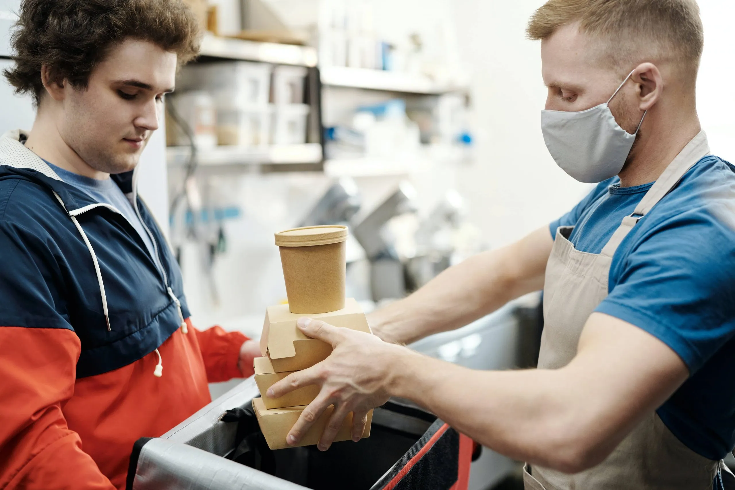 boite emballage alimentaire mis dans un frigobox