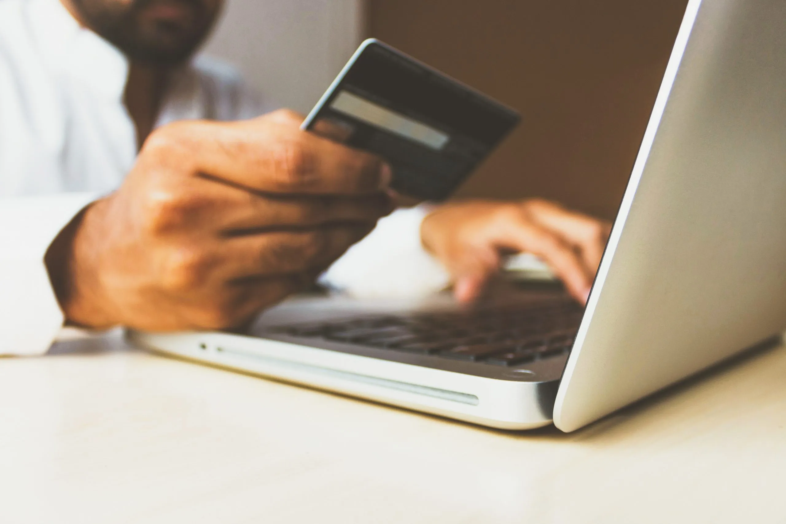 Hoe Stripe online betalen naar Shippr kwam