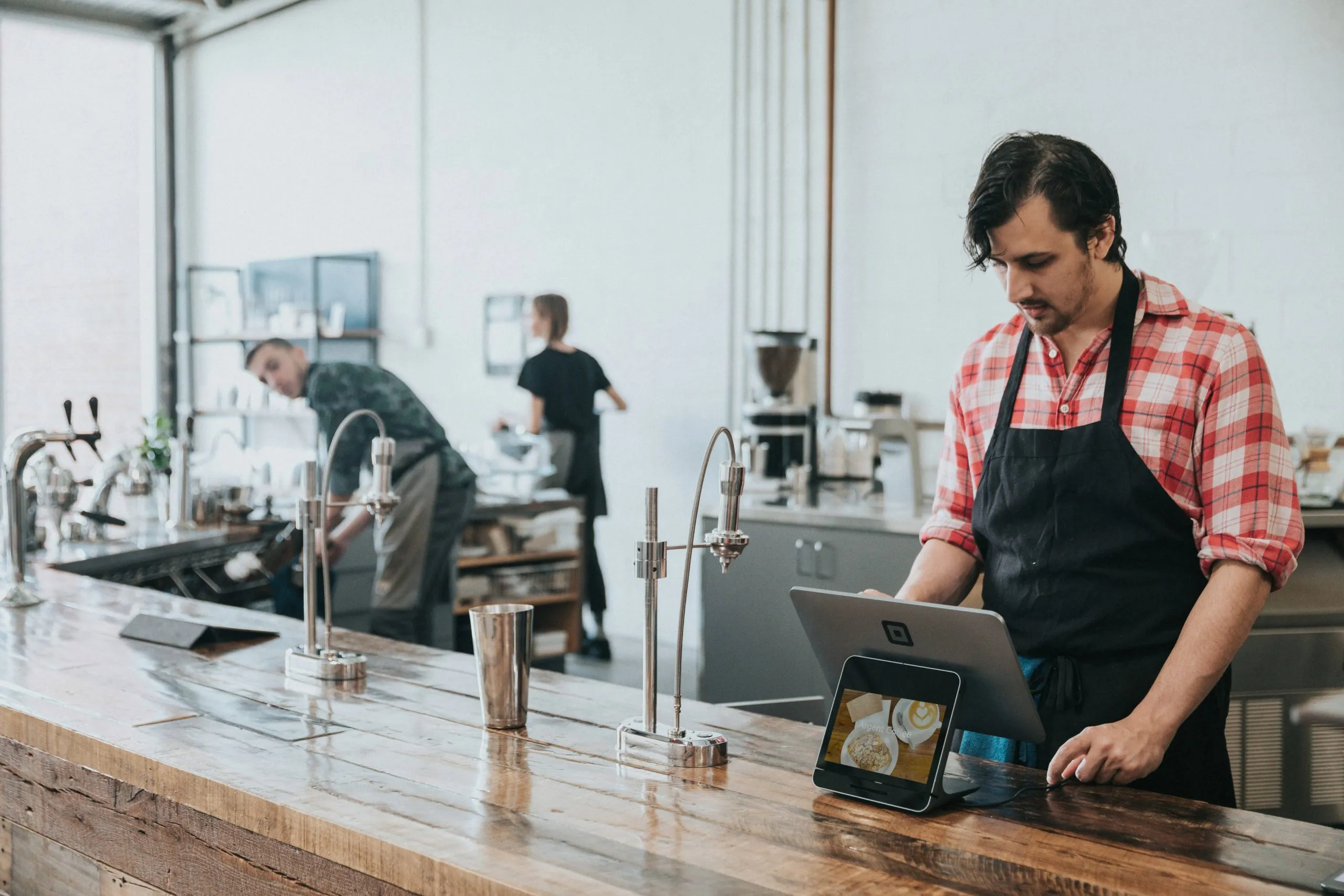 Restauration : Révolution des points de vente et salles par les technologies